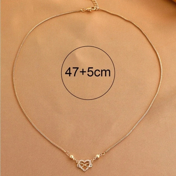 ⚠️Clearance Yellow Gold Rhinestone Heart Charm Necklace - Picture 6 of 6